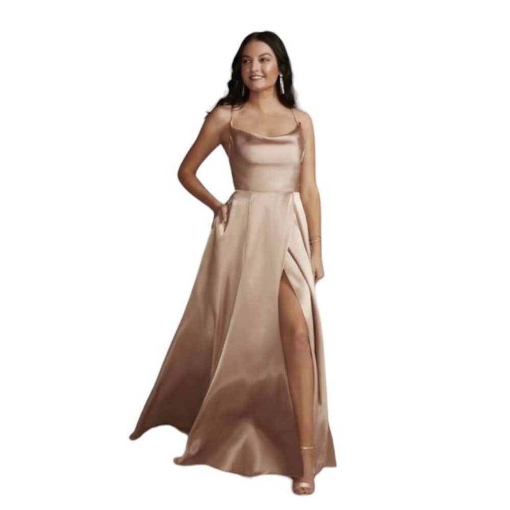 NWT David's Bridal Galina Signature dress Size 14 champagne